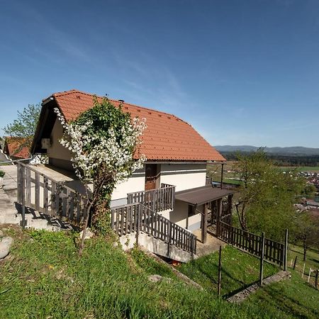 Вилла Zidanica Krstinc Straza Экстерьер фото
