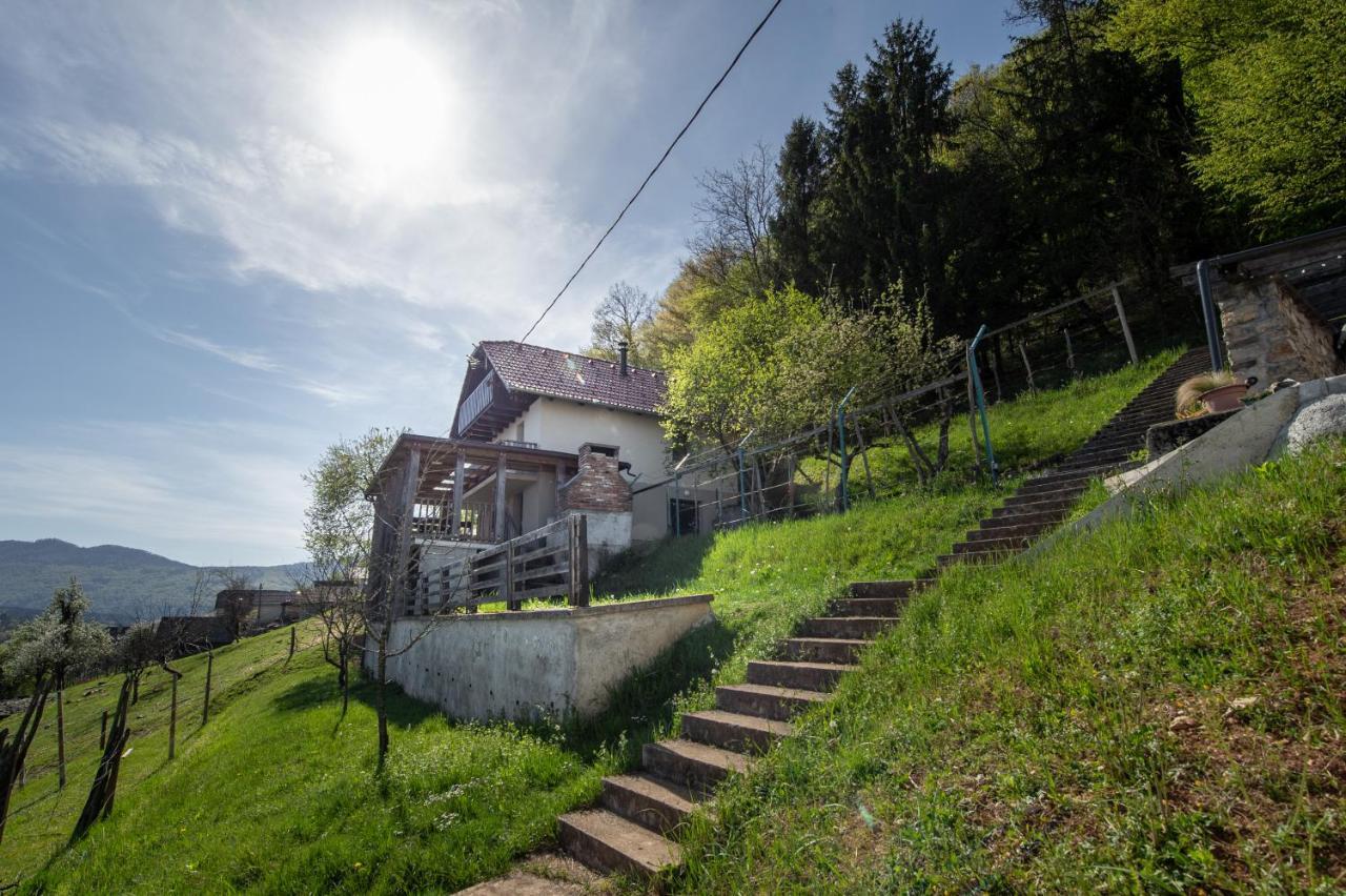 Вилла Zidanica Krstinc Straza Экстерьер фото